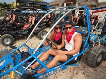 Privat: Boogie-Boarding- und Parasailing-Abenteuer in Punta Cana — Guided tour and outdoor activity