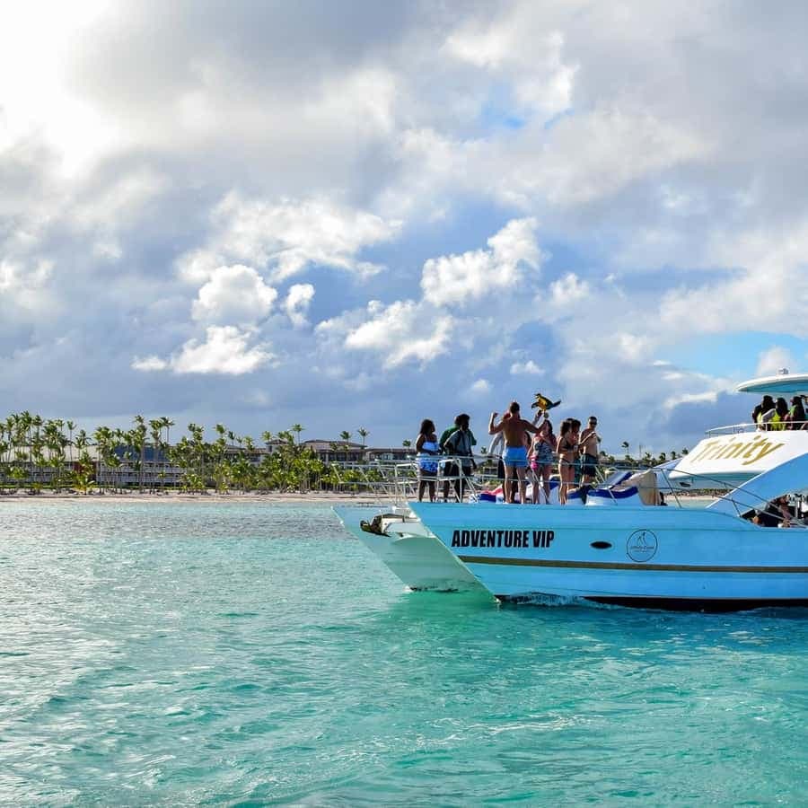 Párty člun Punta Cana (pouze dospělí) — Guided tour and outdoor activity