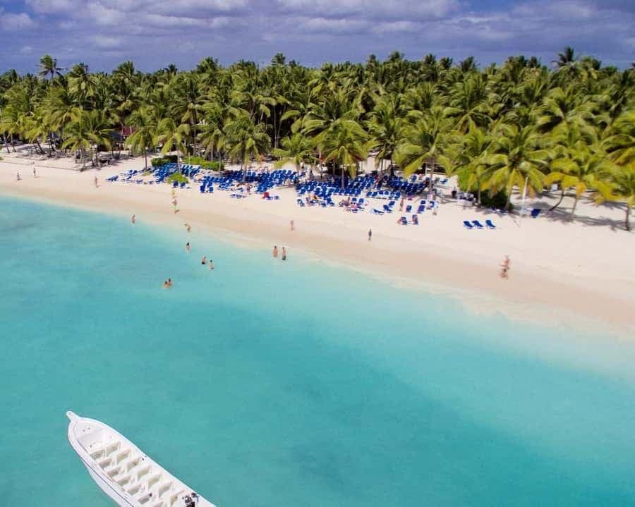 Punta Cana: Bootsfahrt zur Insel Saona mit Mittagessen — Guided tour and outdoor activity
