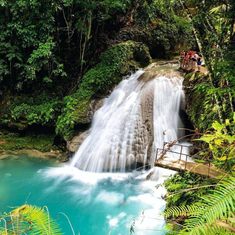 Ochos Rios: Full Day Dunn's River and Blue Hole with Lunch — Guided tour and outdoor activity