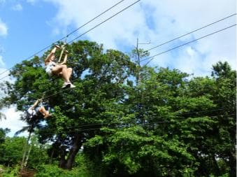 27 Wasserfälle: Zip 'n Splash-Abenteuer mit Ausritt — Guided tour and outdoor activity