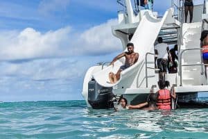 Punta Cana: Catamaran Boat Party s neomezenou konzumací nápojů — Guided tour and outdoor activity